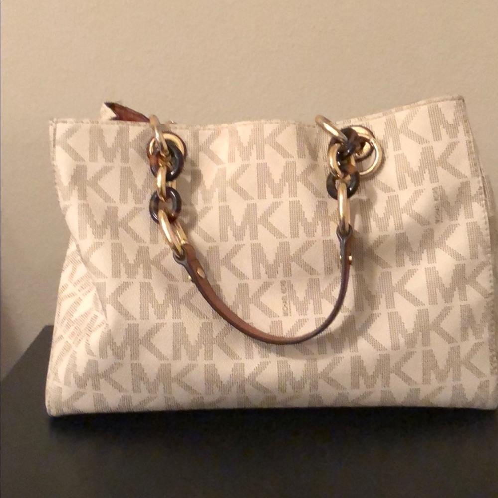 Michael Kors bag